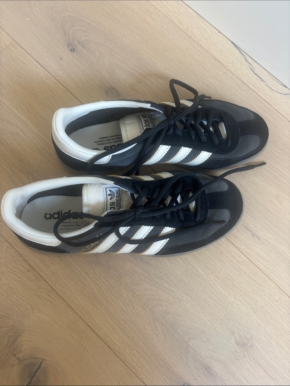 Spezial Shoes - Picture 3 of 5